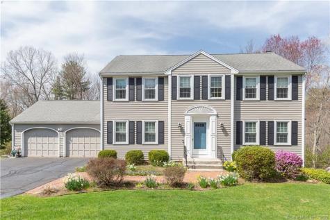 47 Tollgate Lane Avon CT 06001