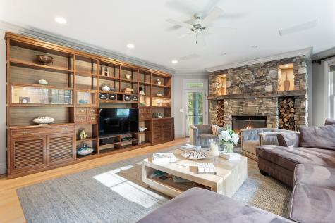 6 Winthrop Hills Weston CT 06883
