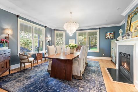 6 Winthrop Hills Weston CT 06883
