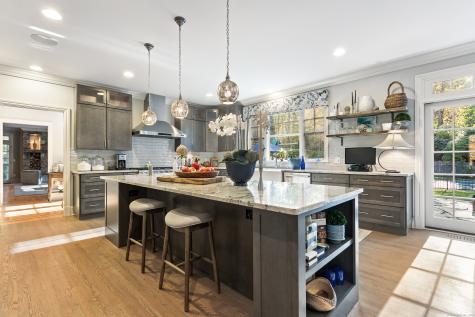 6 Winthrop Hills Weston CT 06883