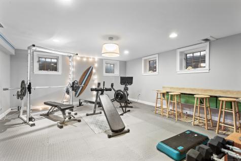 6 Winthrop Hills Weston CT 06883