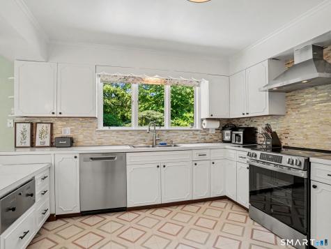 2 Studio Lane Norwalk CT 06850
