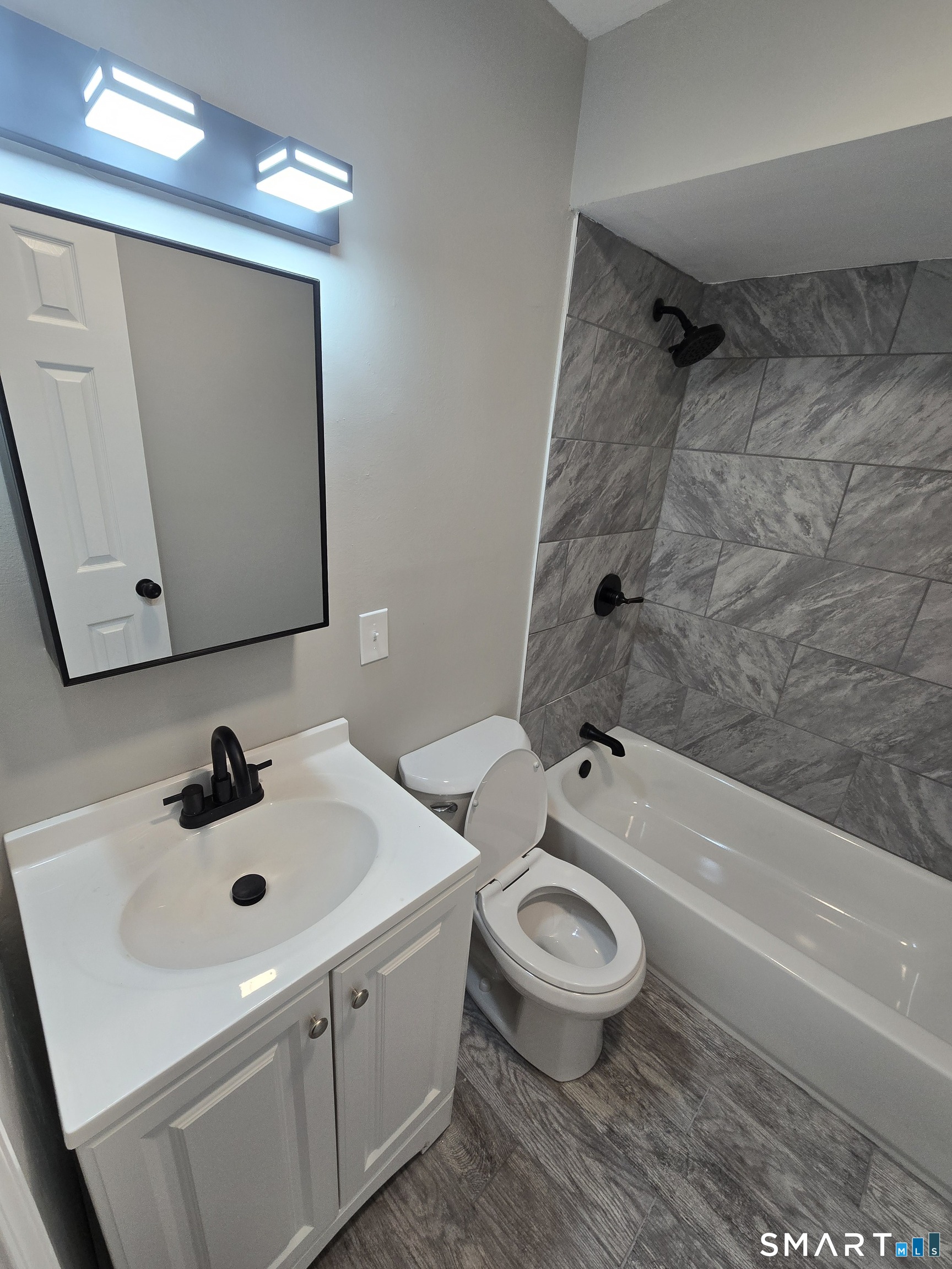 206 Cook Lane Beacon Falls CT 06403