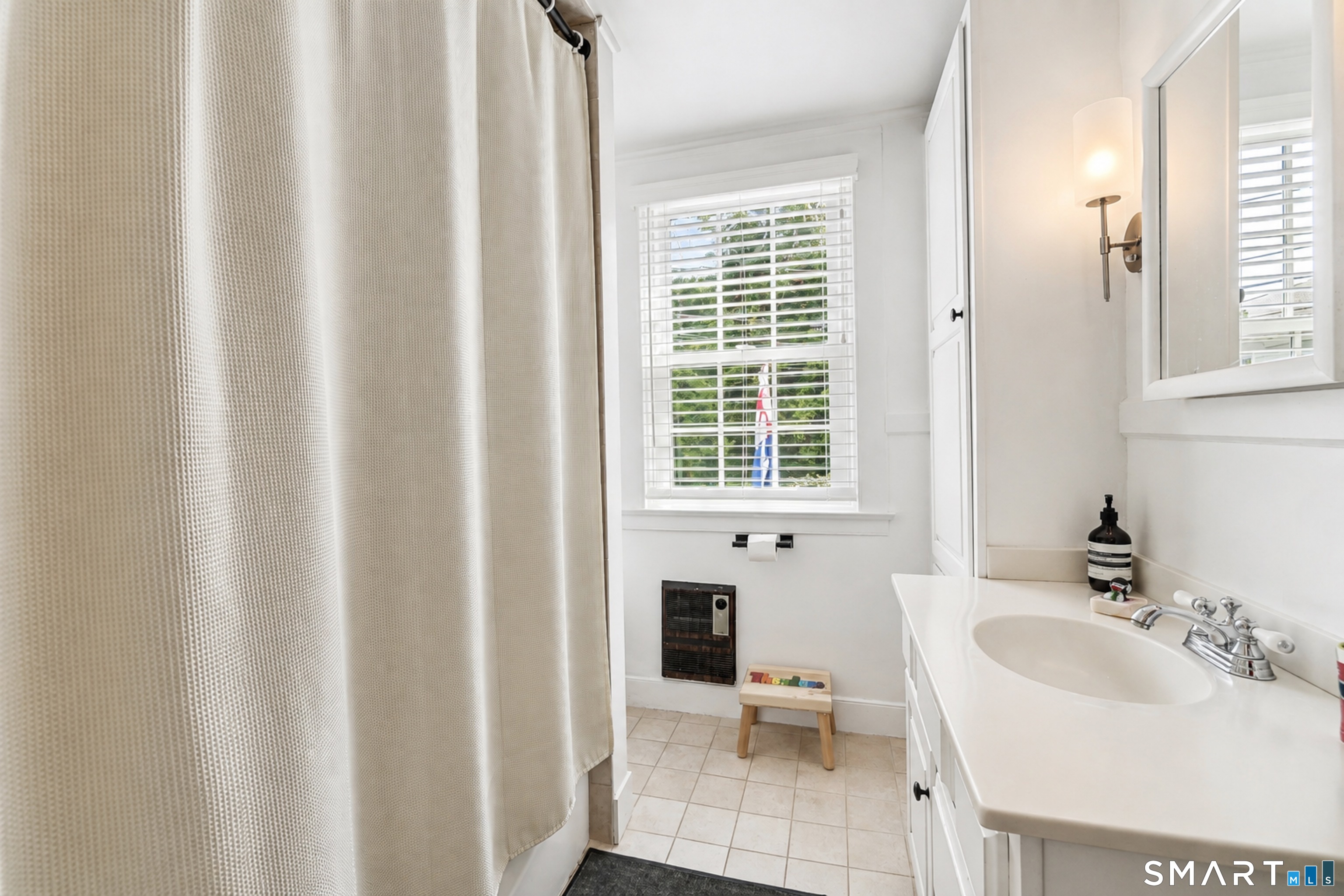 36 Broad Street Stonington CT 06378