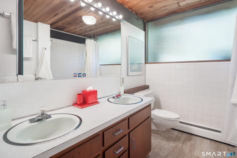 114 Pequot Lane New Canaan CT 06840
