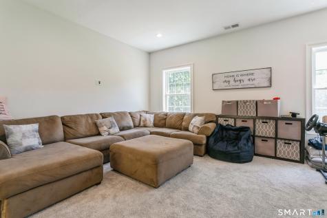 4 Darcangelo Drive Brookfield CT 06804