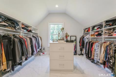 4 Darcangelo Drive Brookfield CT 06804