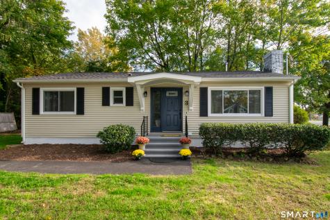 3 Pattagansett Court East Lyme CT 06333