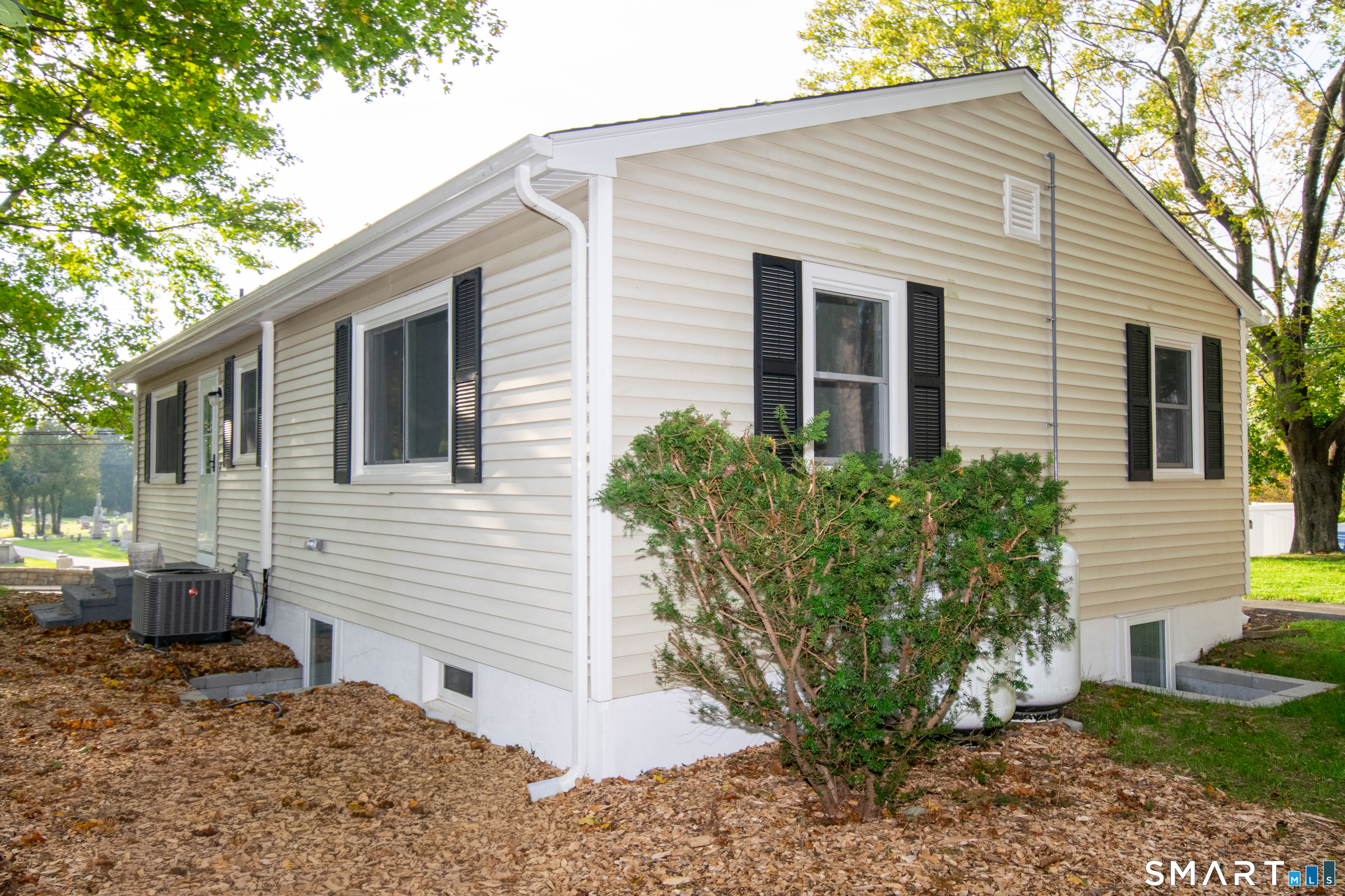 3 Pattagansett Court East Lyme CT 06333