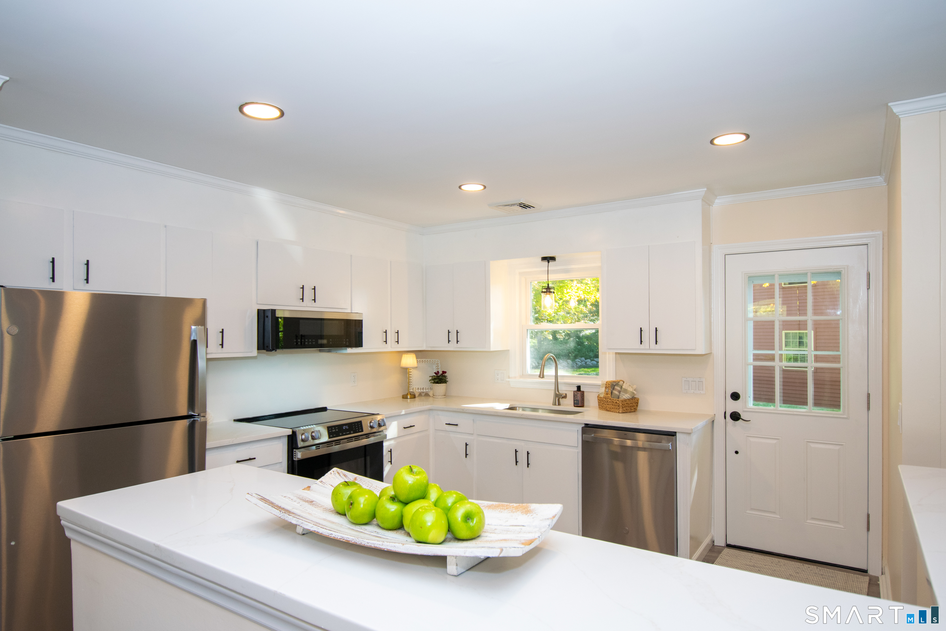 3 Pattagansett Court East Lyme CT 06333