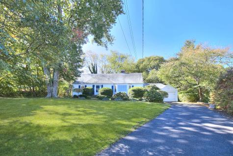 33 Burnham Hill Westport CT 06880