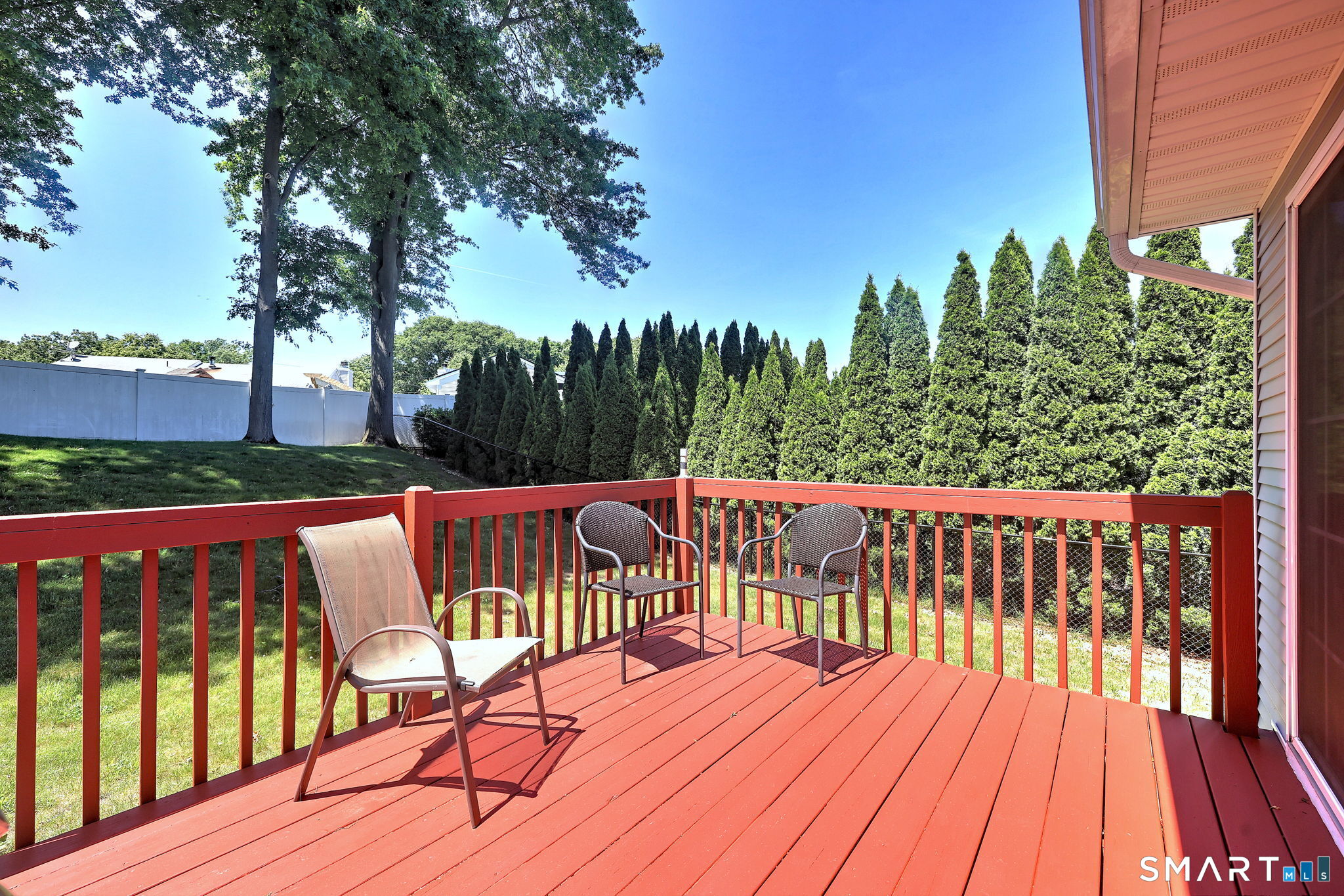 20 Down Draft Circle West Haven CT 06516