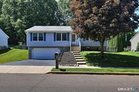 20 Down Draft Circle West Haven CT 06516