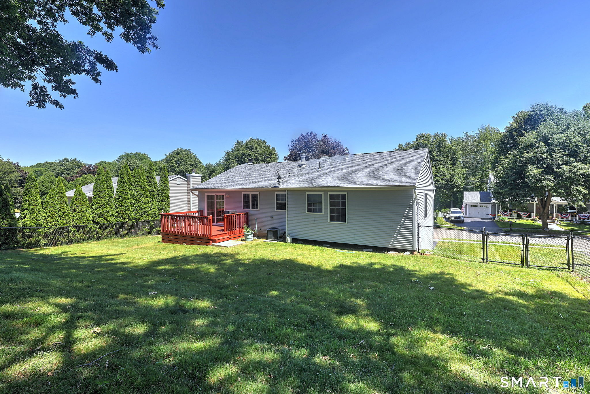 20 Down Draft Circle West Haven CT 06516
