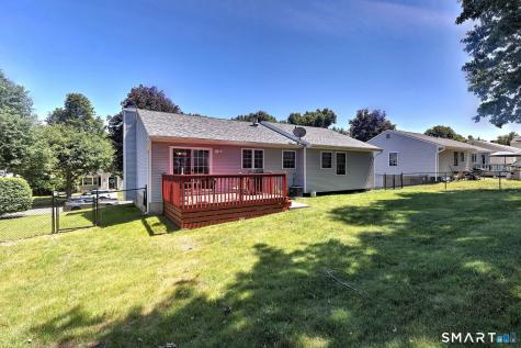 20 Down Draft Circle West Haven CT 06516