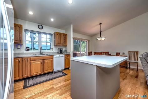 20 Down Draft Circle West Haven CT 06516