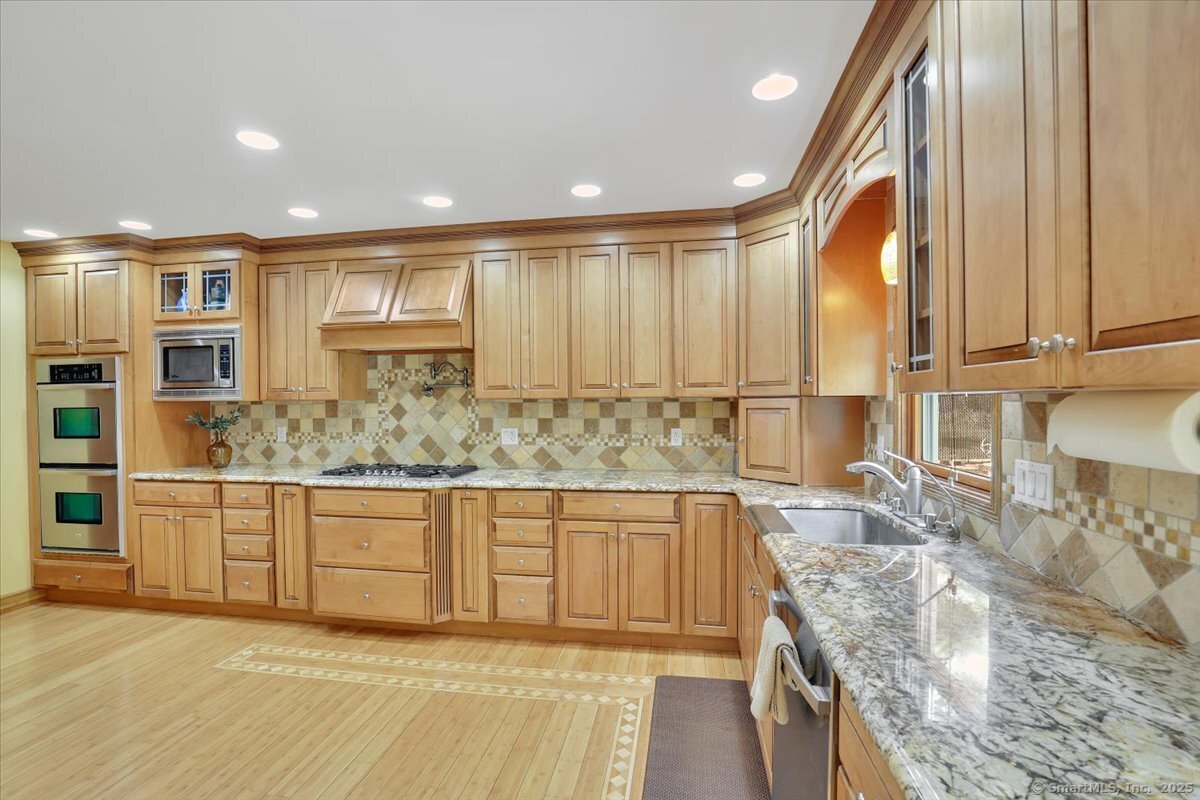 180 Batterson Park Road Farmington CT 06032