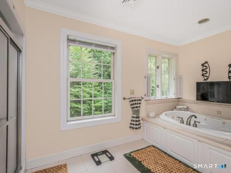 957 Roxbury Road Southbury CT 06488