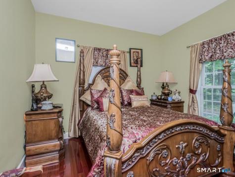 957 Roxbury Road Southbury CT 06488