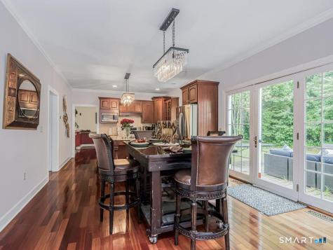 957 Roxbury Road Southbury CT 06488