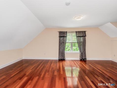 957 Roxbury Road Southbury CT 06488