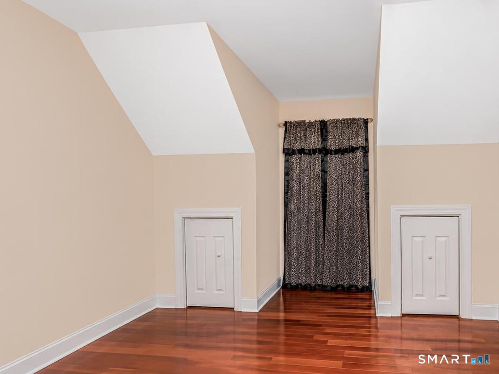 957 Roxbury Road Southbury CT 06488