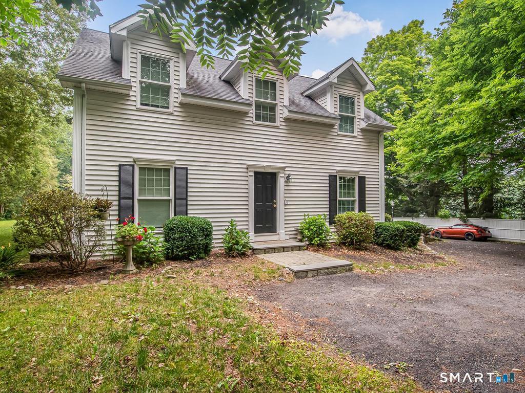 957 Roxbury Road Southbury CT 06488