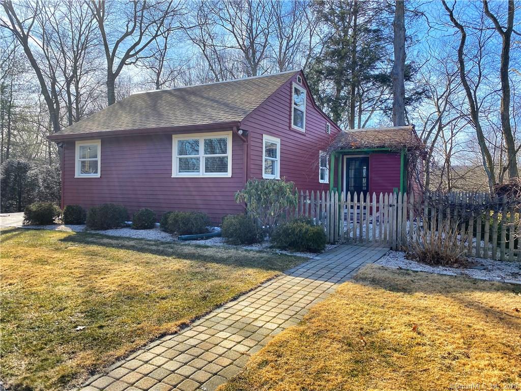 44 White Oak Road Woodbury CT 06798