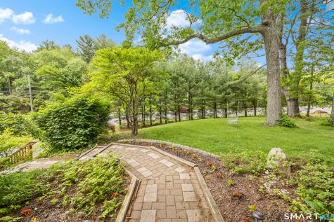 1067 Litchfield Turnpike New Hartford CT 06057