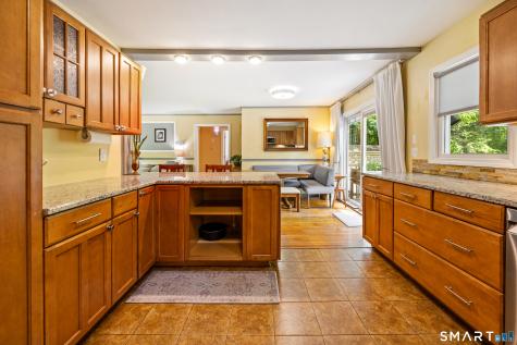 1067 Litchfield Turnpike New Hartford CT 06057