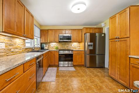 1067 Litchfield Turnpike New Hartford CT 06057