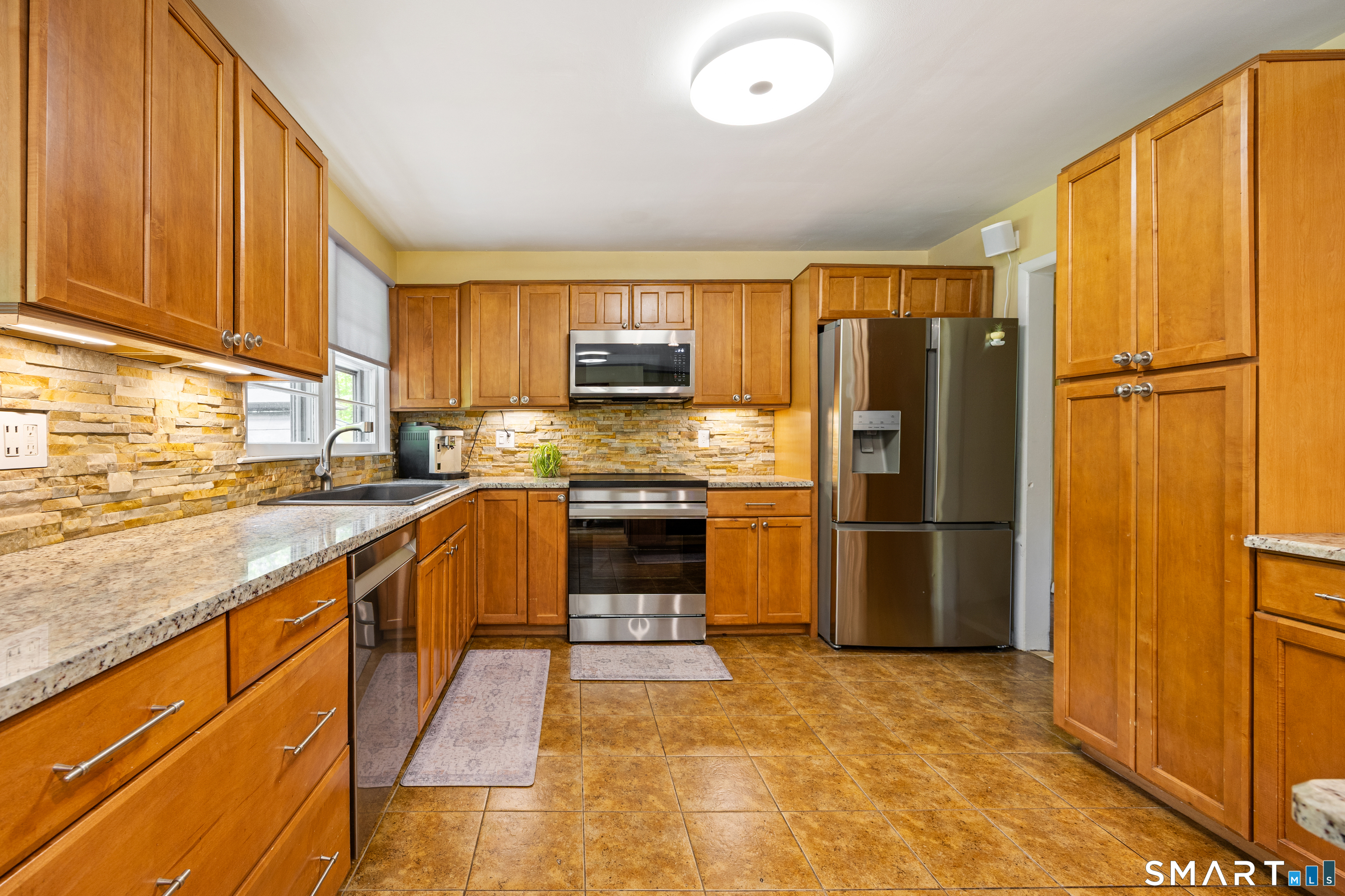 1067 Litchfield Turnpike New Hartford CT 06057