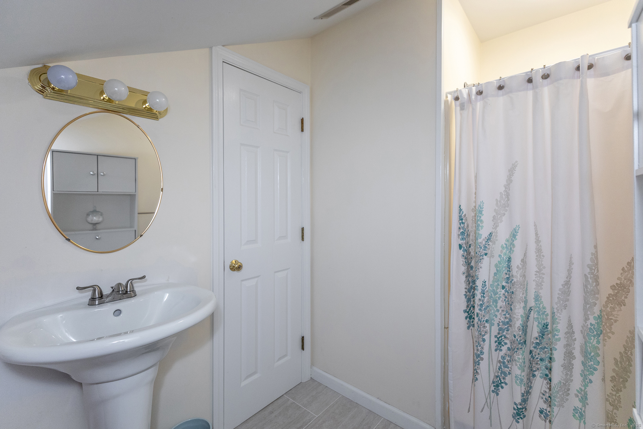 12 Cedar Vale Drive New Milford CT 06776