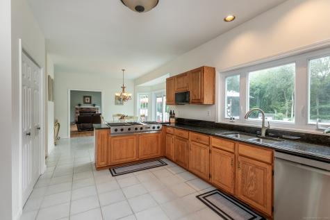 12 Cedar Vale Drive New Milford CT 06776