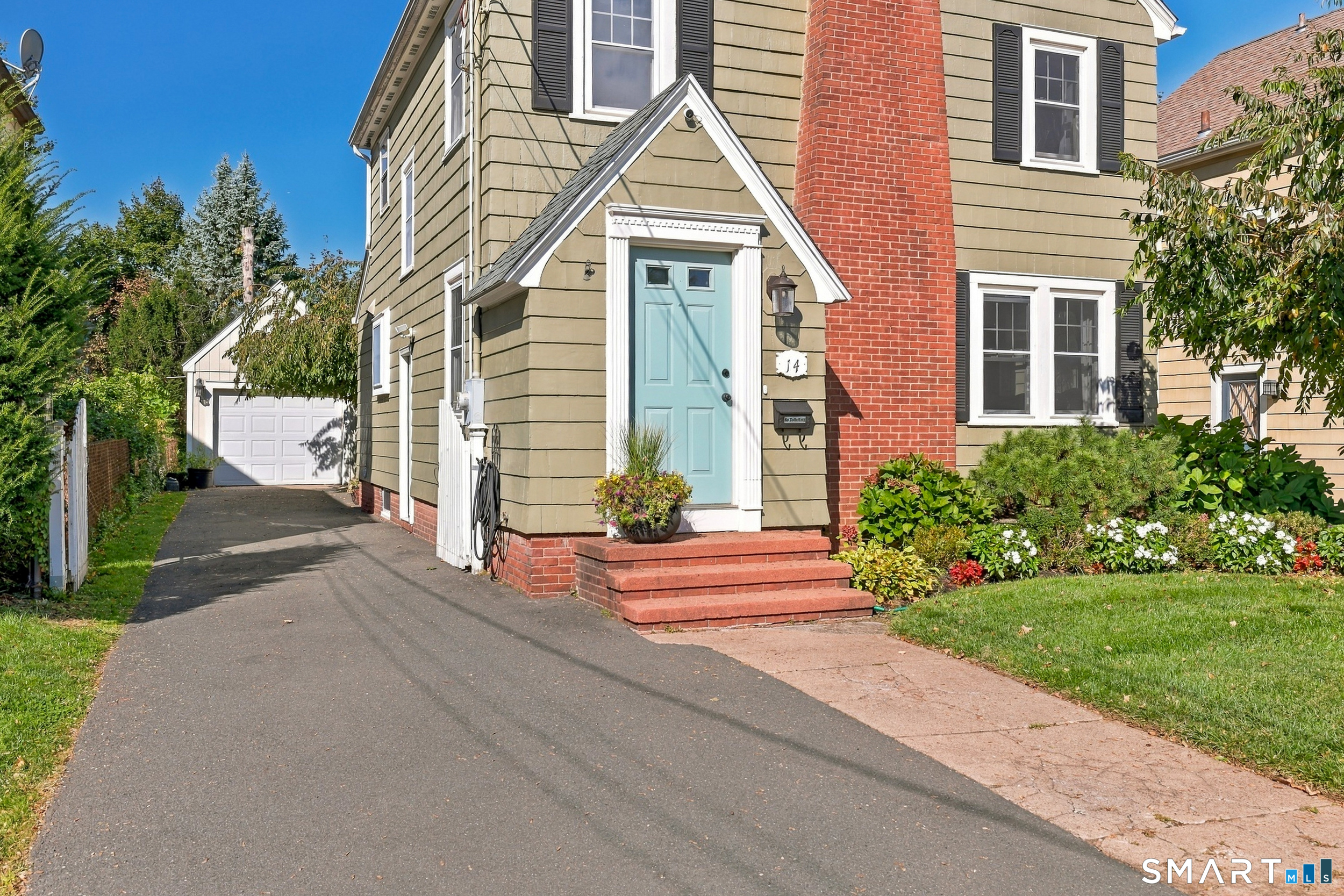 14 Dante Place Hamden CT 06514