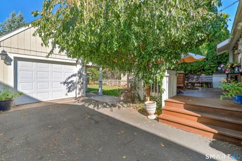 14 Dante Place Hamden CT 06514