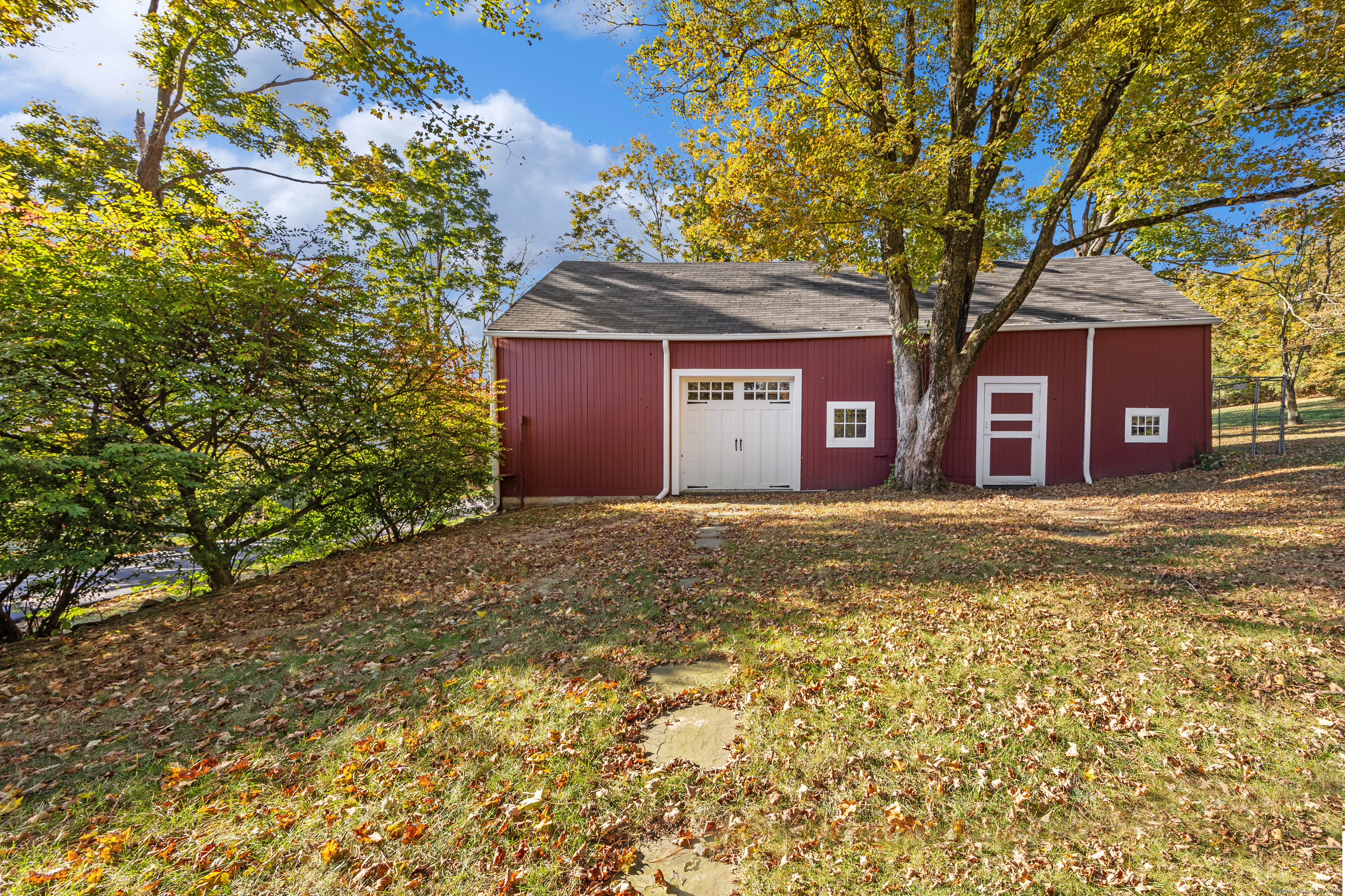 429 Sperry Road Bethany CT 06524