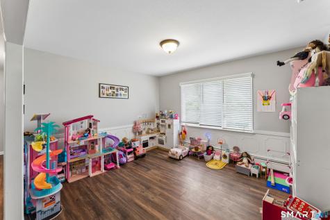 132 Luther Drive Southbury CT 06488