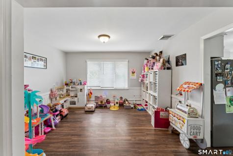 132 Luther Drive Southbury CT 06488