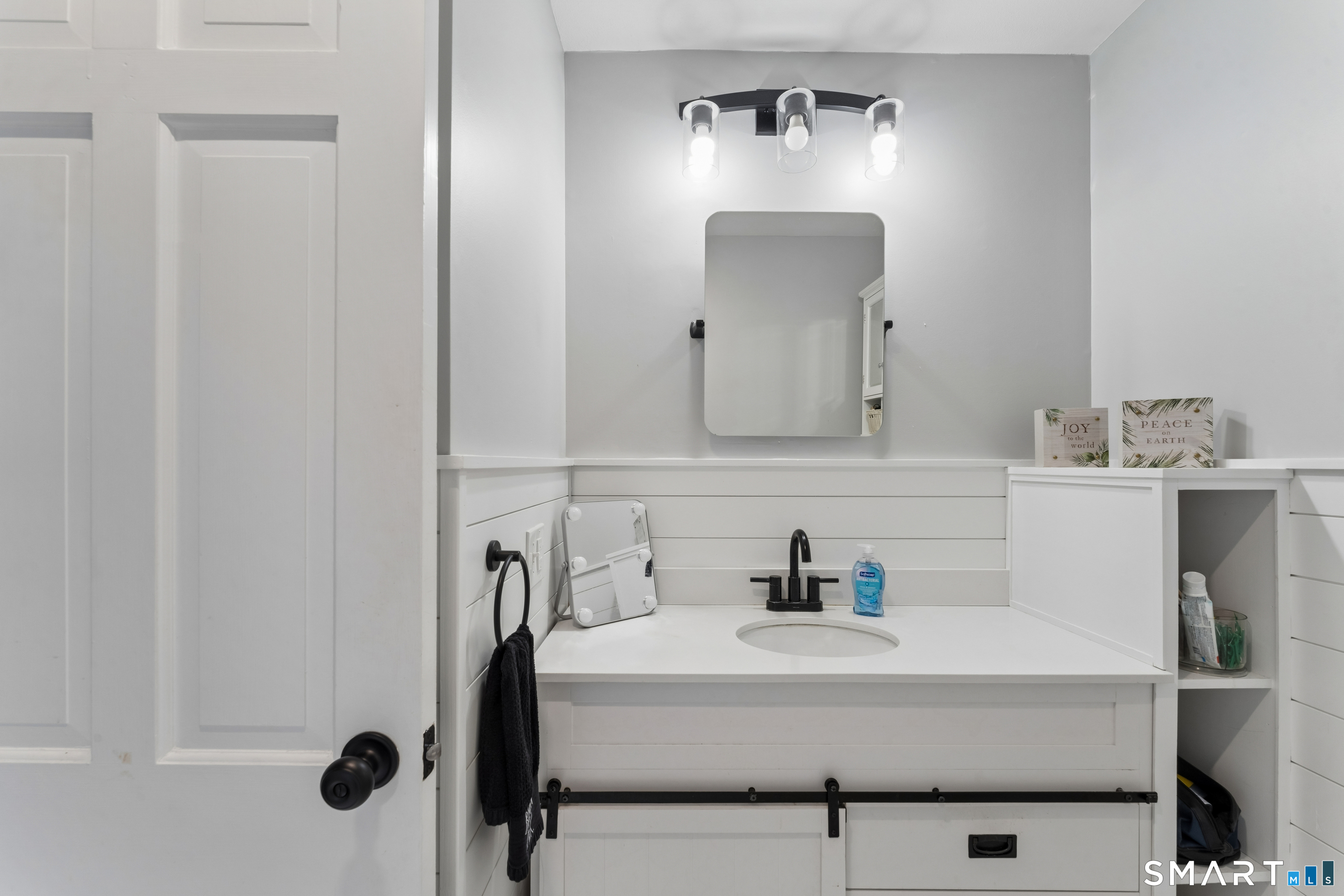 132 Luther Drive Southbury CT 06488