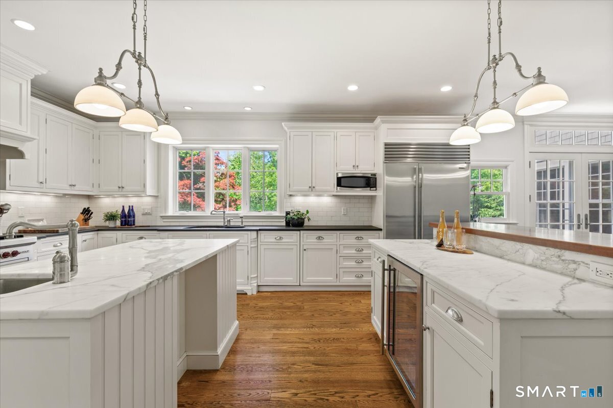 25 Adams Lane New Canaan CT 06840