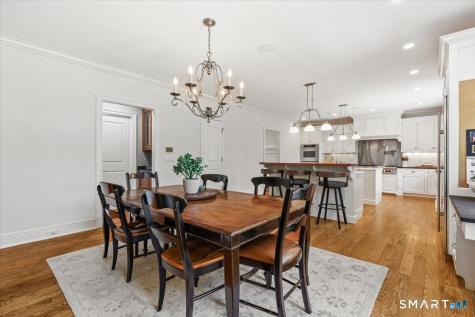 25 Adams Lane New Canaan CT 06840