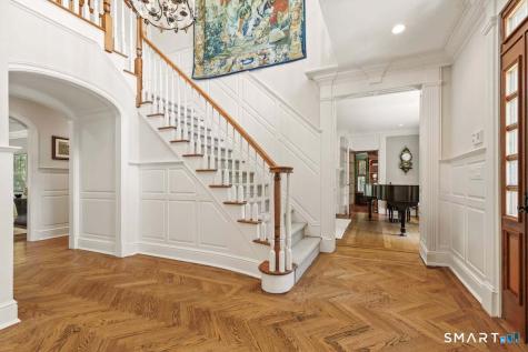 25 Adams Lane New Canaan CT 06840