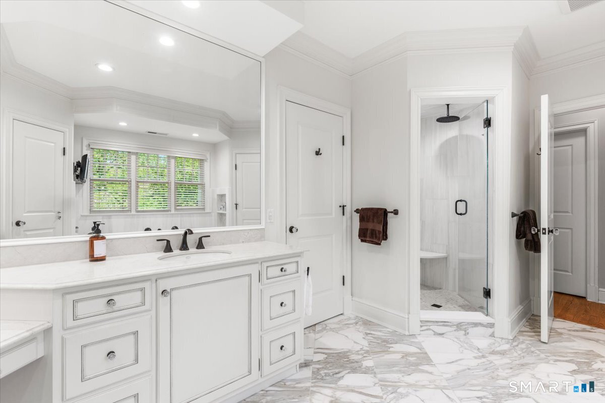 25 Adams Lane New Canaan CT 06840