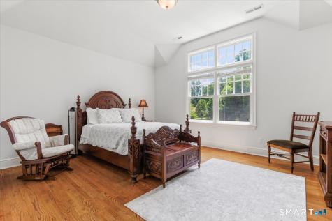 25 Adams Lane New Canaan CT 06840