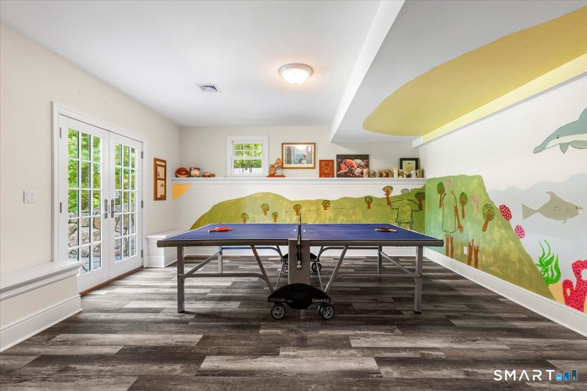 25 Adams Lane New Canaan CT 06840