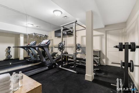 25 Adams Lane New Canaan CT 06840