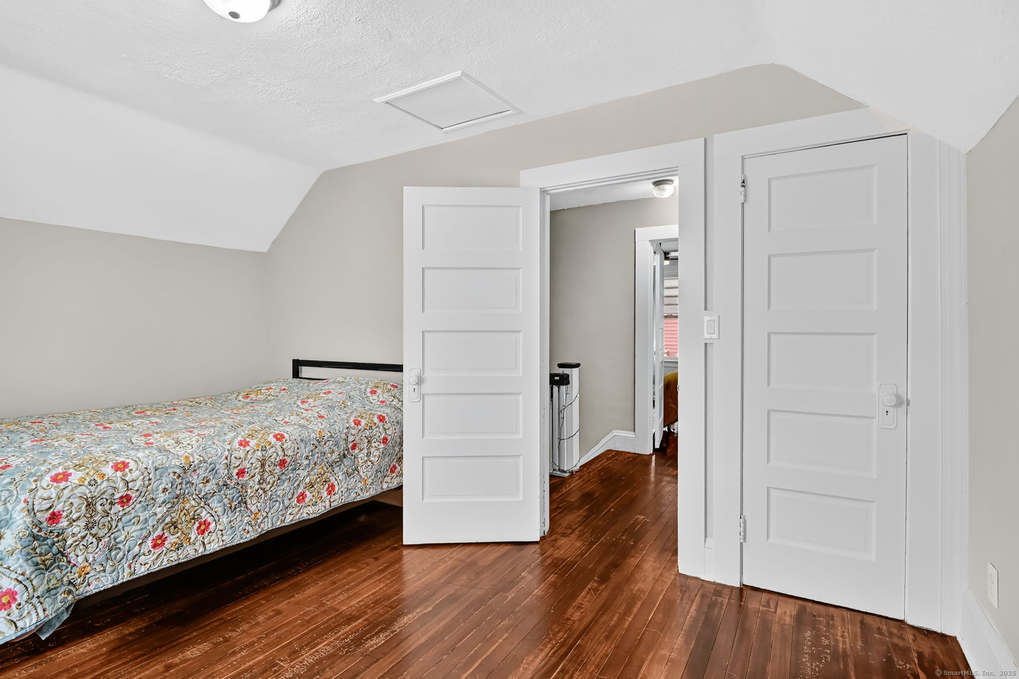 41 Delmont Street Manchester CT 06042