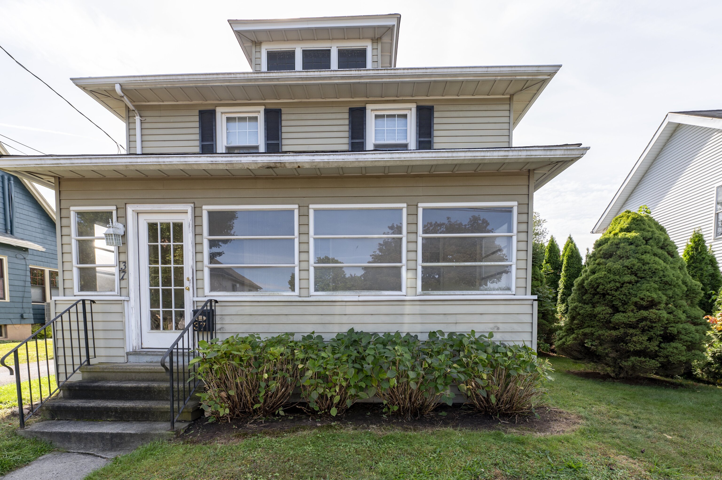 37 Roberts Street Middletown CT 06457
