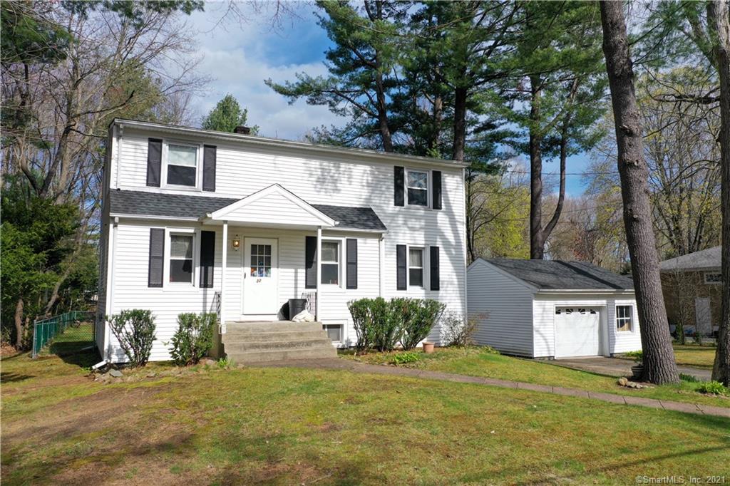 32 Ezra Street North Haven CT 06473